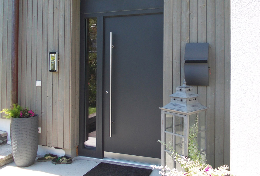 Low Energy Door